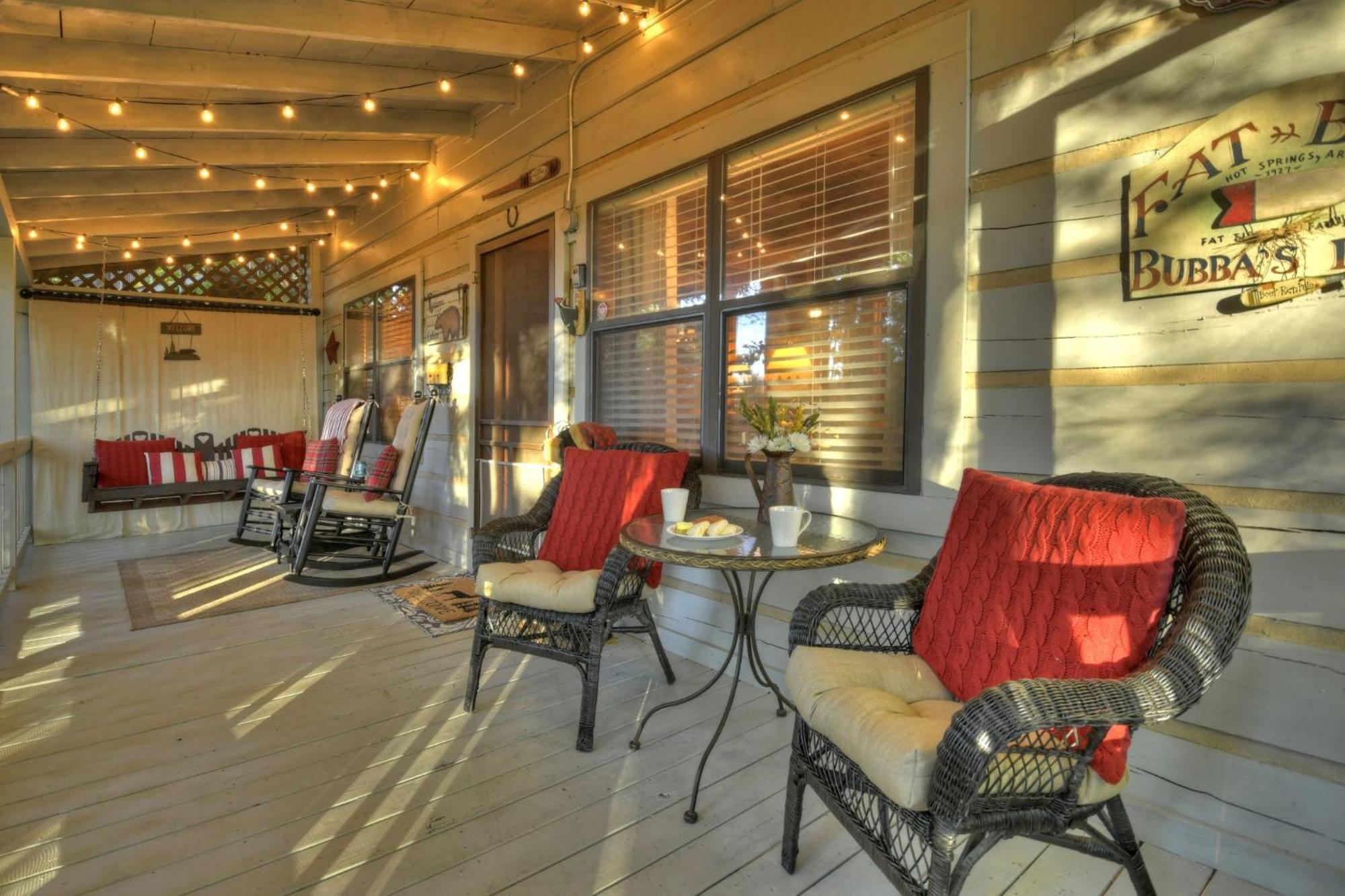 Hygge Haus Rustic Charm Cozy Beds And A Serene Location Ellijay Eksteriør billede