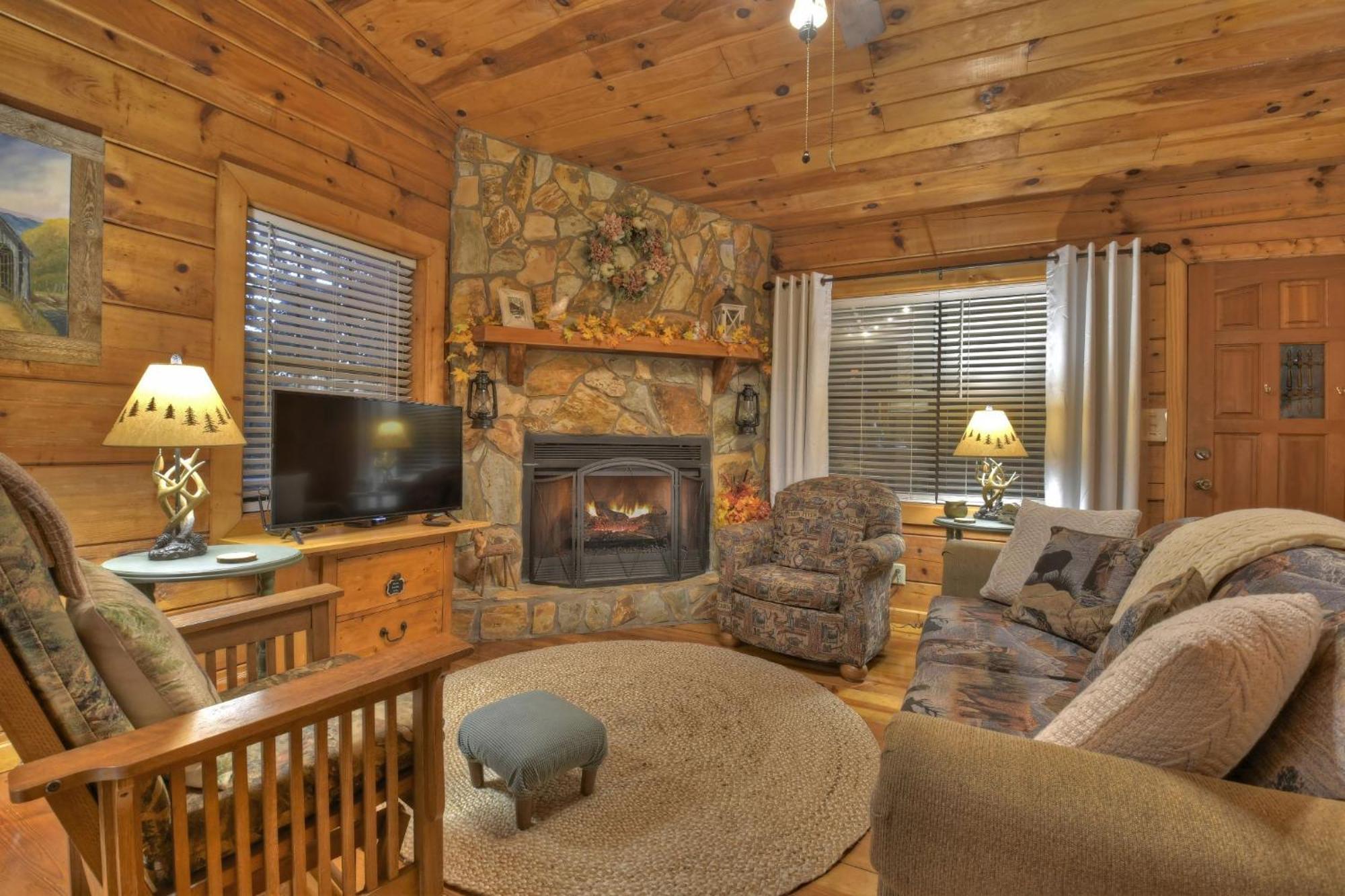 Hygge Haus Rustic Charm Cozy Beds And A Serene Location Ellijay Eksteriør billede